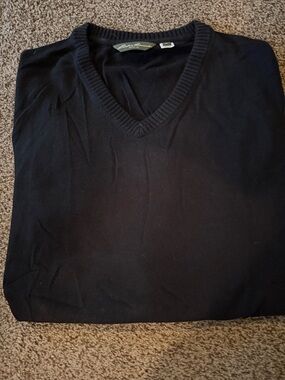 Eddie Bauer Black V-Neck Men's Sweater